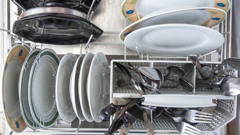 Built in dishwasher