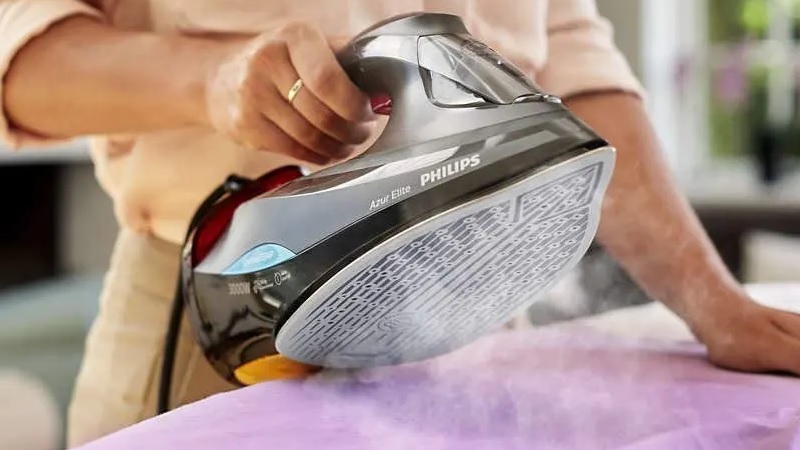 Steam iron