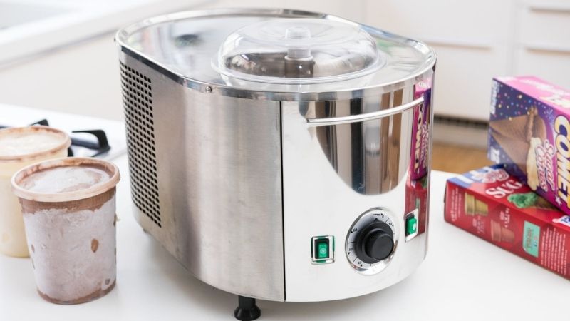 Ice cream maker