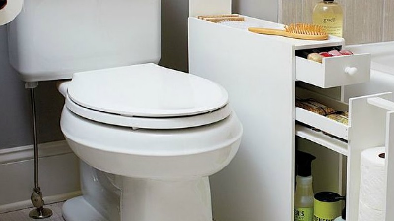 Storage in bathroom