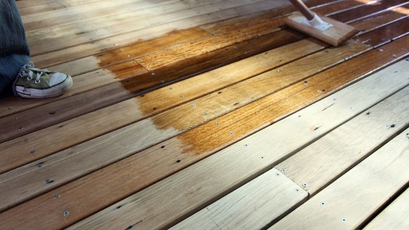 Applying anti-slip decking oil