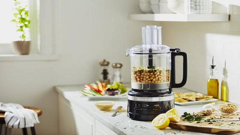 Black kitchen food processor