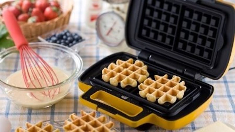 Black and yellow waffle maker