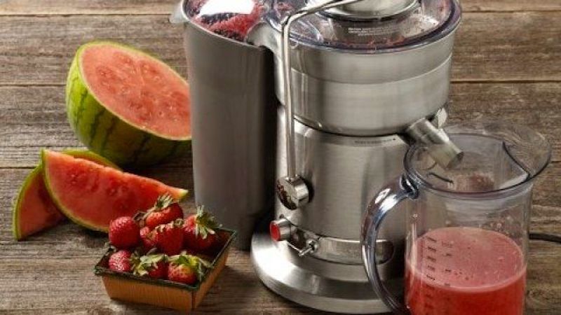 Centrifugal juicer