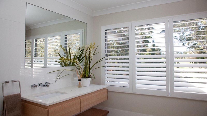 Smart shutters