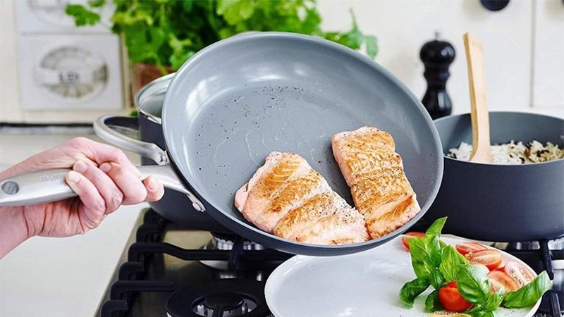 Ceramic non stick pan