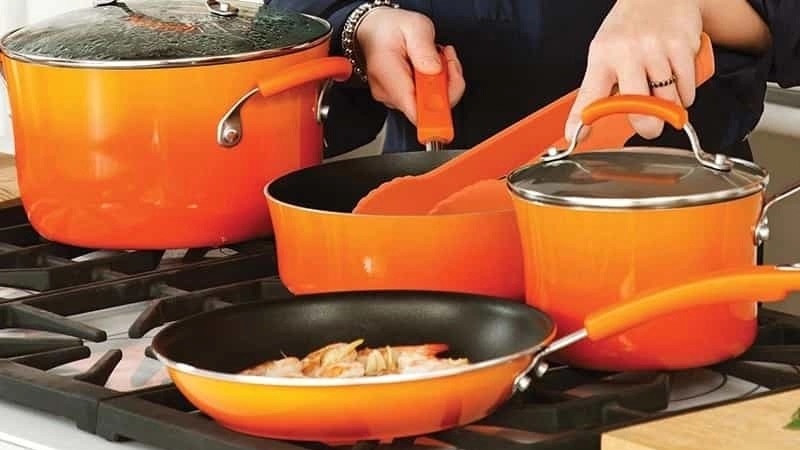 Porcelain non stick pans