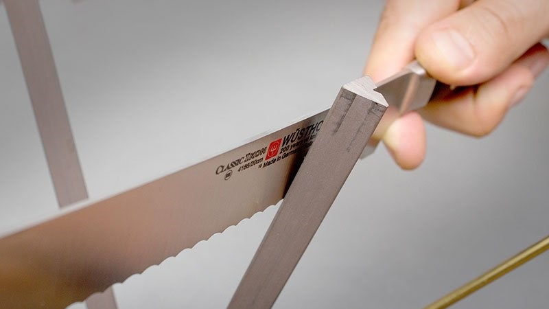 Serrated knife sharpener