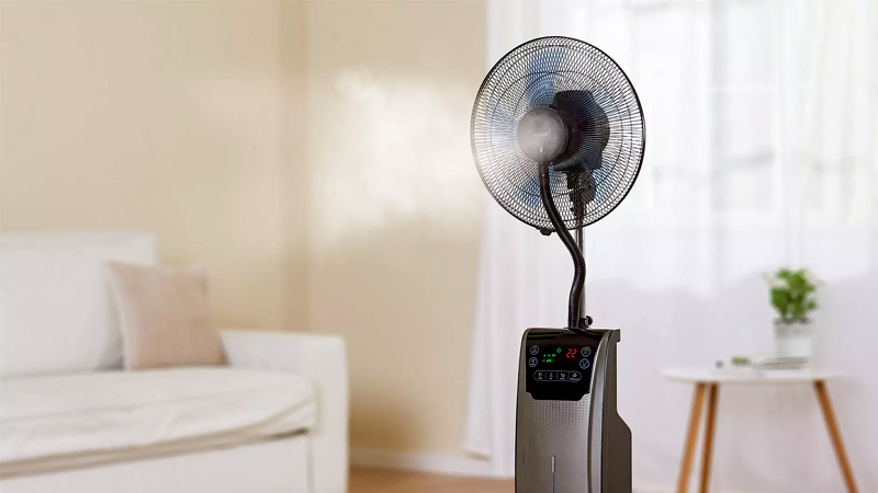 Misting cooling fan