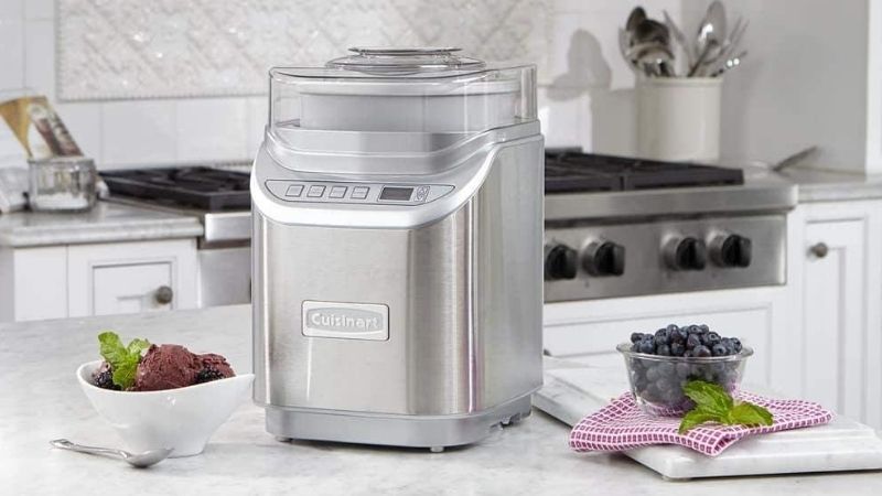 Electronic ice cream maker