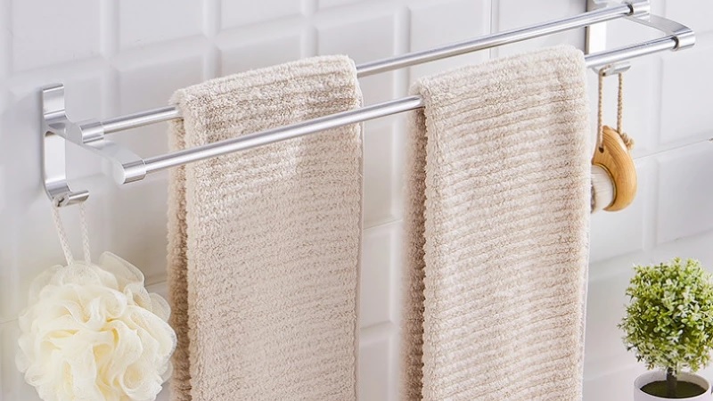 Towel rack